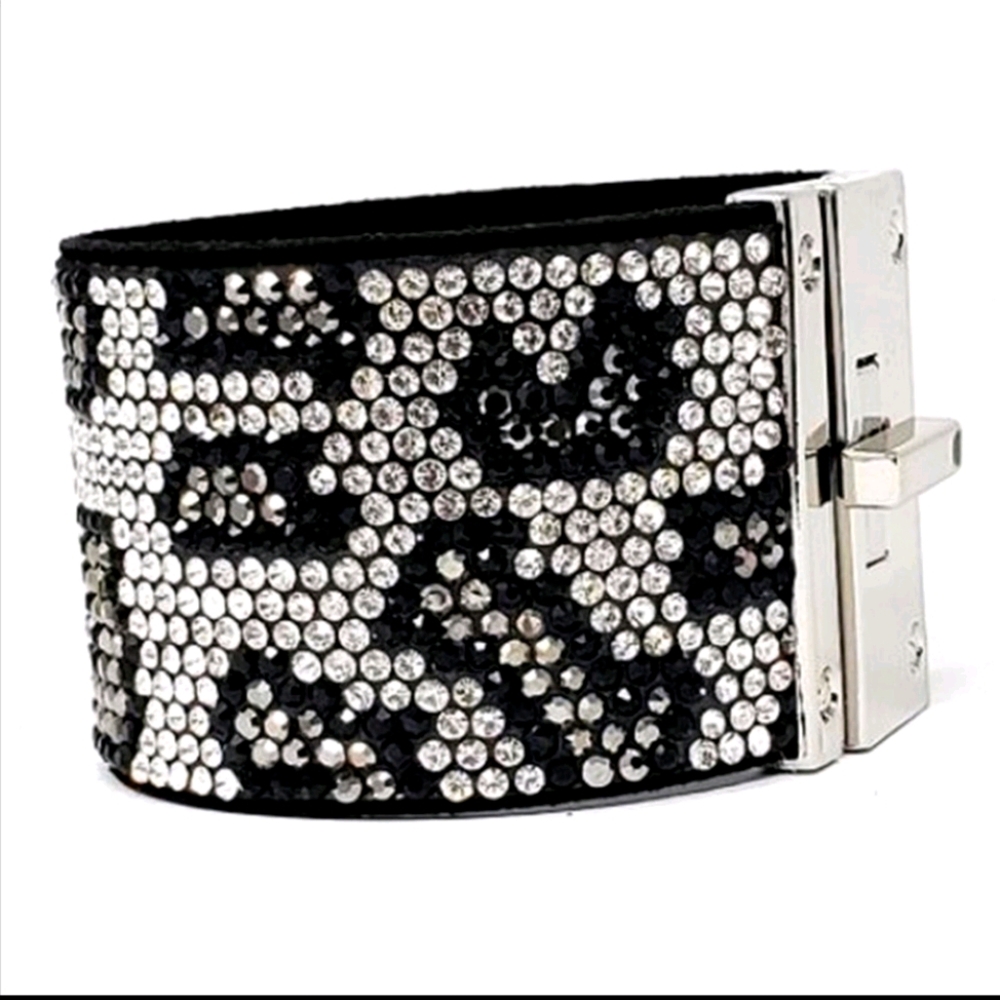❤️Snow Leopard rhinestone twist-lock Bracelet❤️